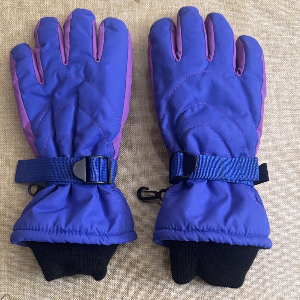 All in Motion Purple and Pink Kids Snow Gloves Mittens